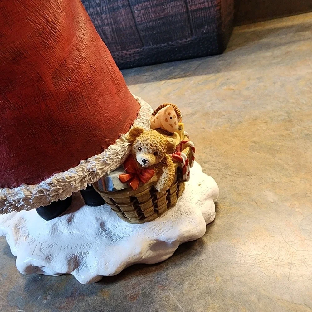 Sherri Buck Baldwin Bountiful Bears II First Edition 1998 # 8 Santa Figurine